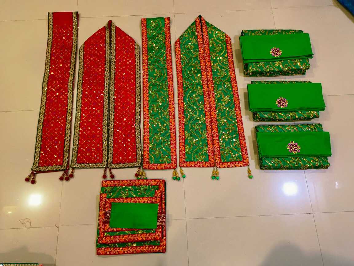 Green with red shawl